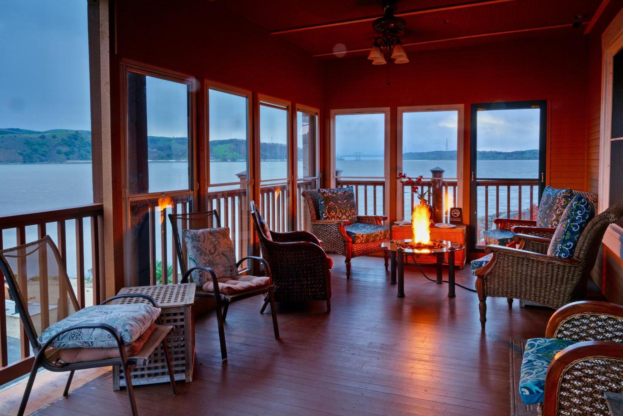 Shorelight Bed & Breakfast 3*